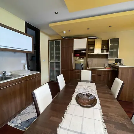Apartmani Delux
