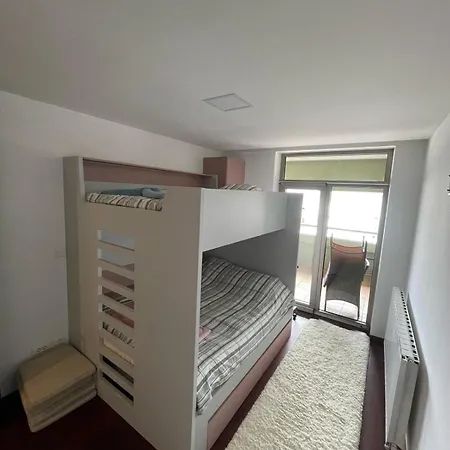 Apartment Apartmani Delux
