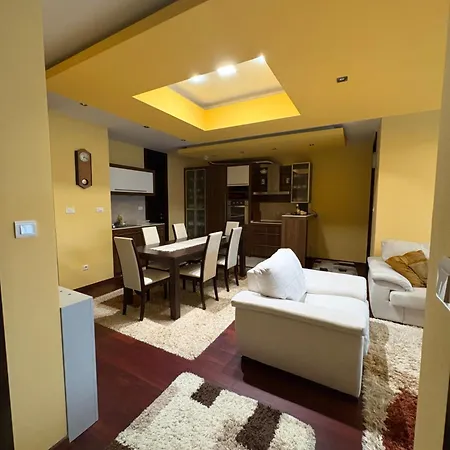 Apartmani Delux